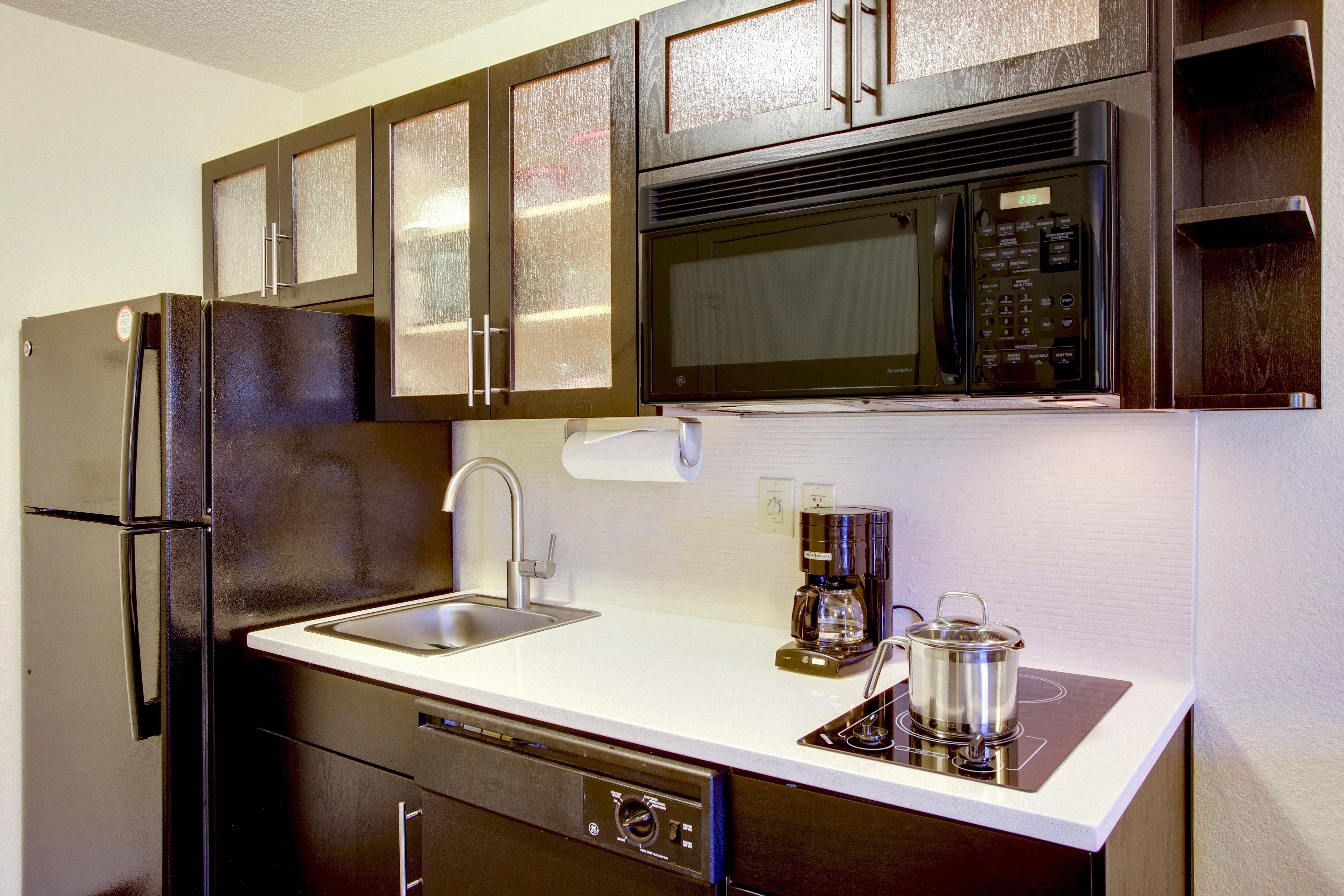 Candlewood Suites Raleigh Crabtree By Ihg Exterior photo