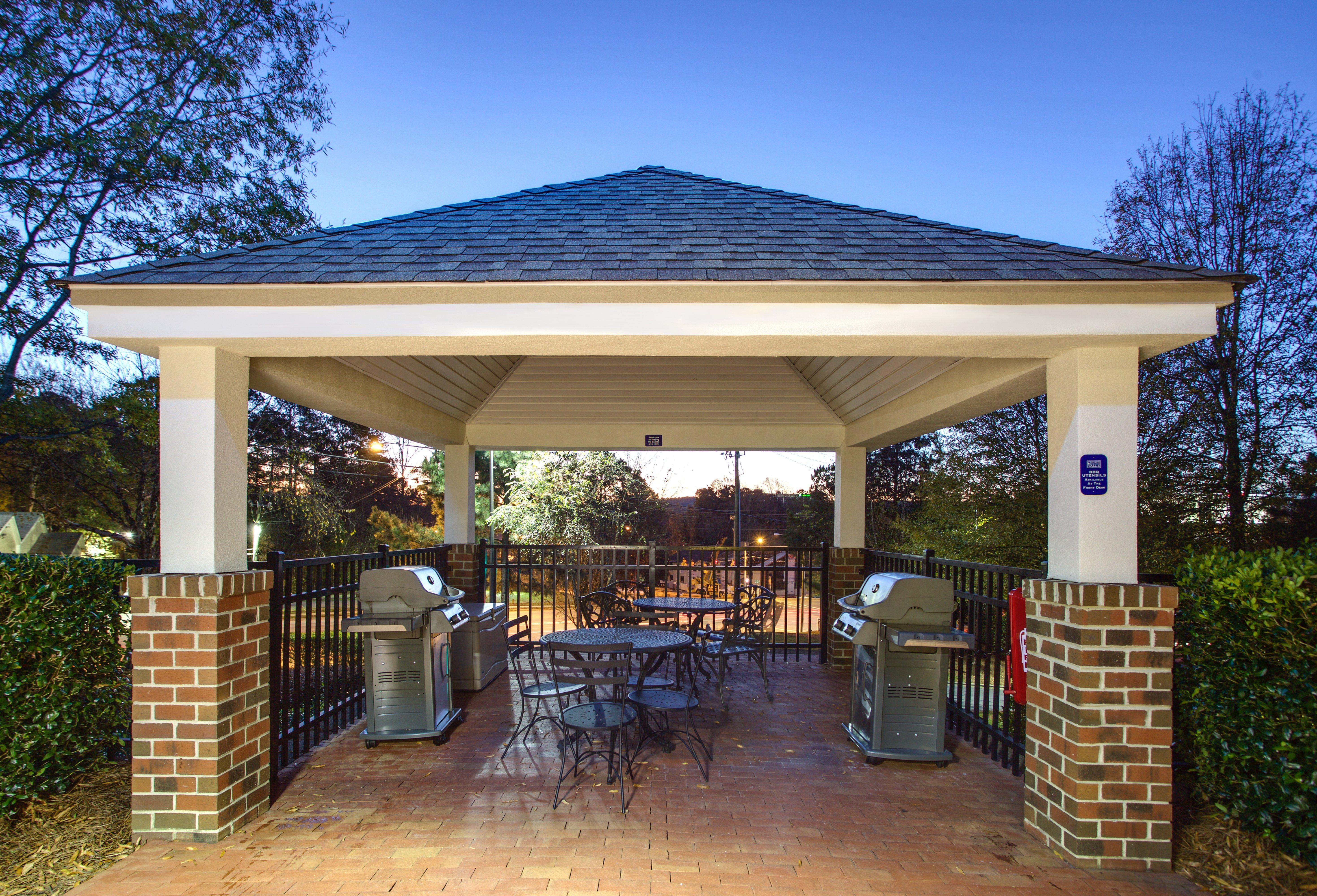 Candlewood Suites Raleigh Crabtree By Ihg Exterior photo