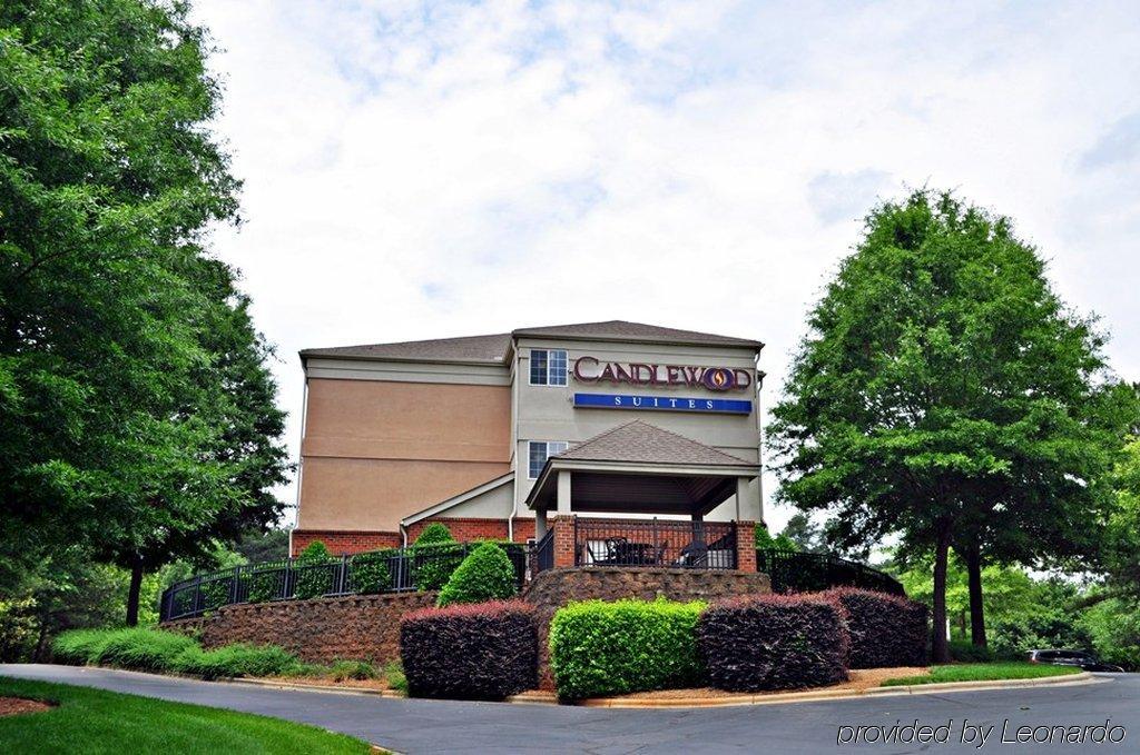Candlewood Suites Raleigh Crabtree By Ihg Exterior photo