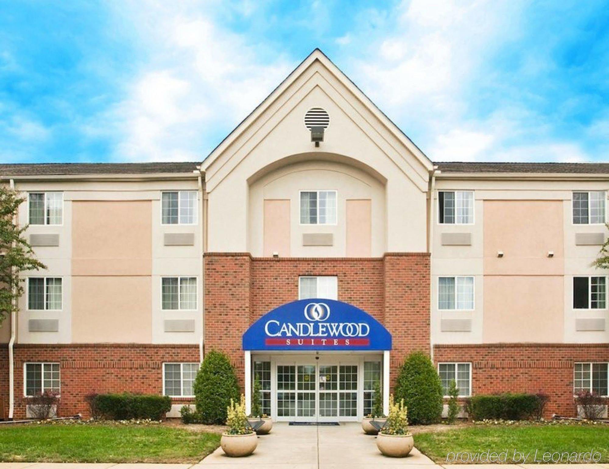 Candlewood Suites Raleigh Crabtree By Ihg Exterior photo