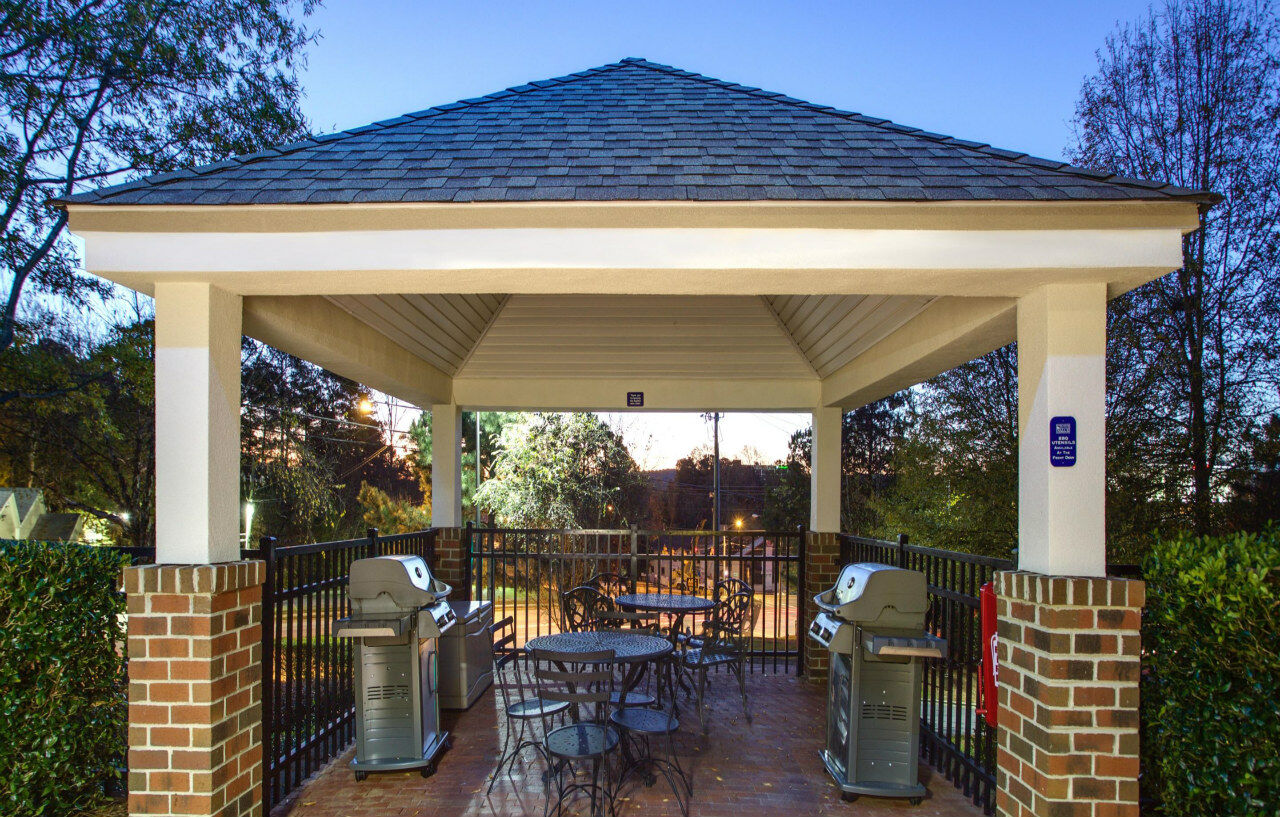 Candlewood Suites Raleigh Crabtree By Ihg Exterior photo